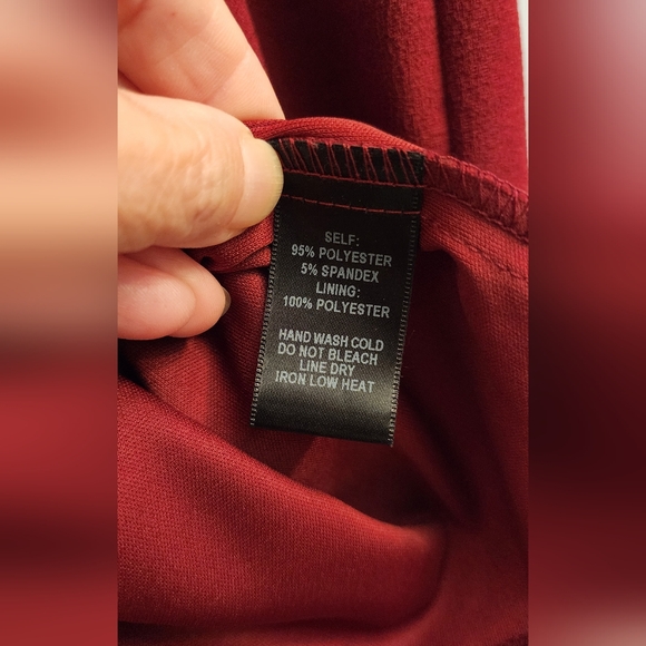 Lulu's backless cape dress - Picture 6 of 8